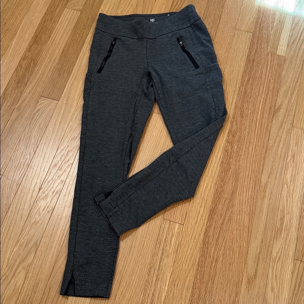 GAIAM Charcoal Gray Apparel